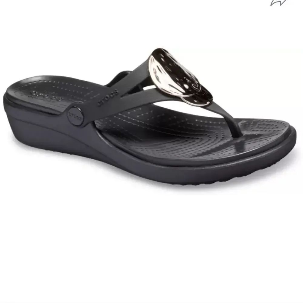 CROCS WOMEN'S SARAH THONG WEDGE SANDAL R3